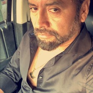 Meet your Posher, Cesar